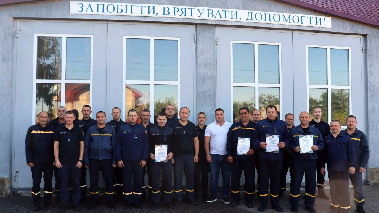  У Решетилівці з нагоди Дня рятівника відзначили місцевих вогнеборців