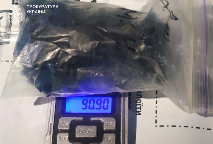 У Глобиному засудили рецидивіста за збут психотропів: чоловік отримав понад 9 років в’язниці