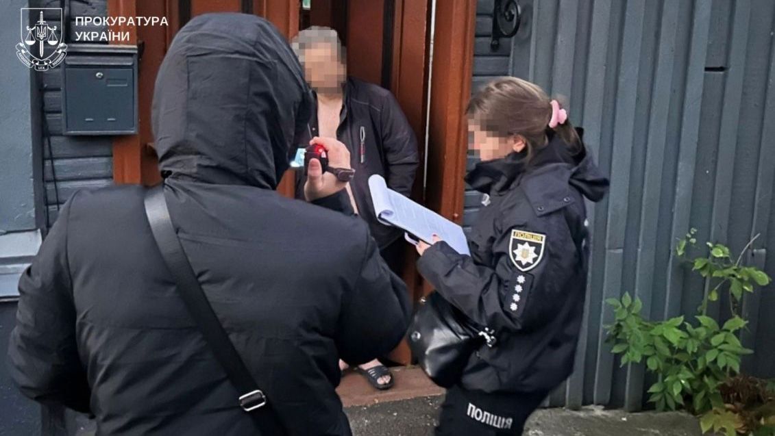За зґвалтування малолітніх дітей репетитора з вокалу в Полтаві засуджено до довічного позбавлення волі