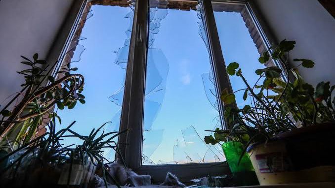 Внаслідок обстрілу у Градизькій громаді вибуховою хвилею пошкоджено навчальний заклад та житлові будинки