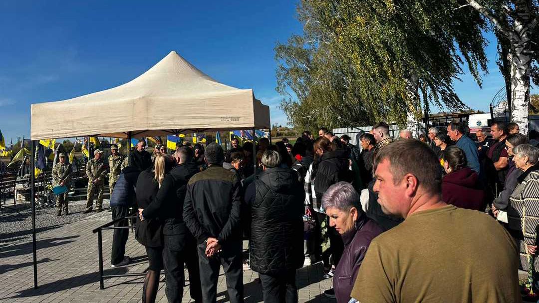 У Миргороді попрощалися із полеглим захисником Вячеславом Репічем, який понад рік вважався зниклим безвісти
