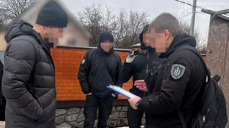 Прикривалися тещами й підлеглими: на Полтавщині судитимуть двох експоліцейських за незаконне збагачення
