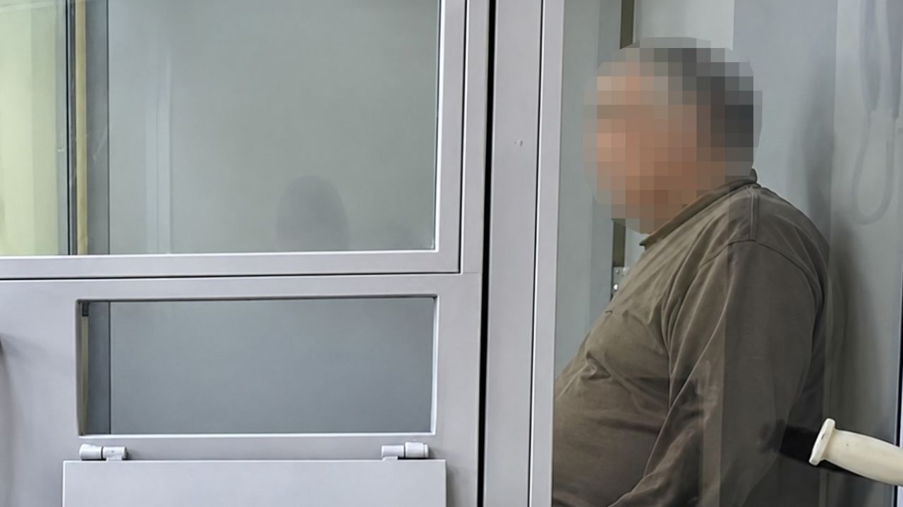 На Полтавщині судитимуть 74-річного чоловіка за підозрою у сексуальному насильстві щодо 9-річної сусідки