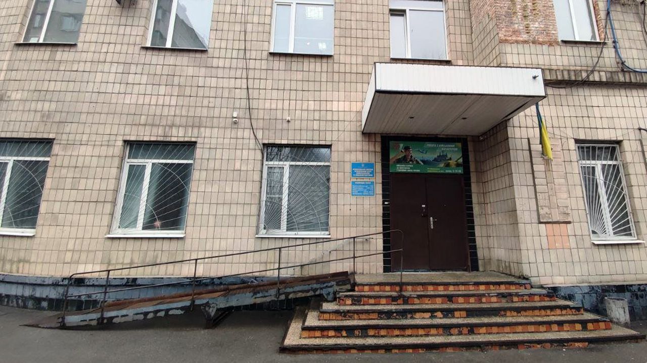 Омбудсман узяв під особистий контроль розслідування смерті чоловіка у Кременчуцькому ТЦК