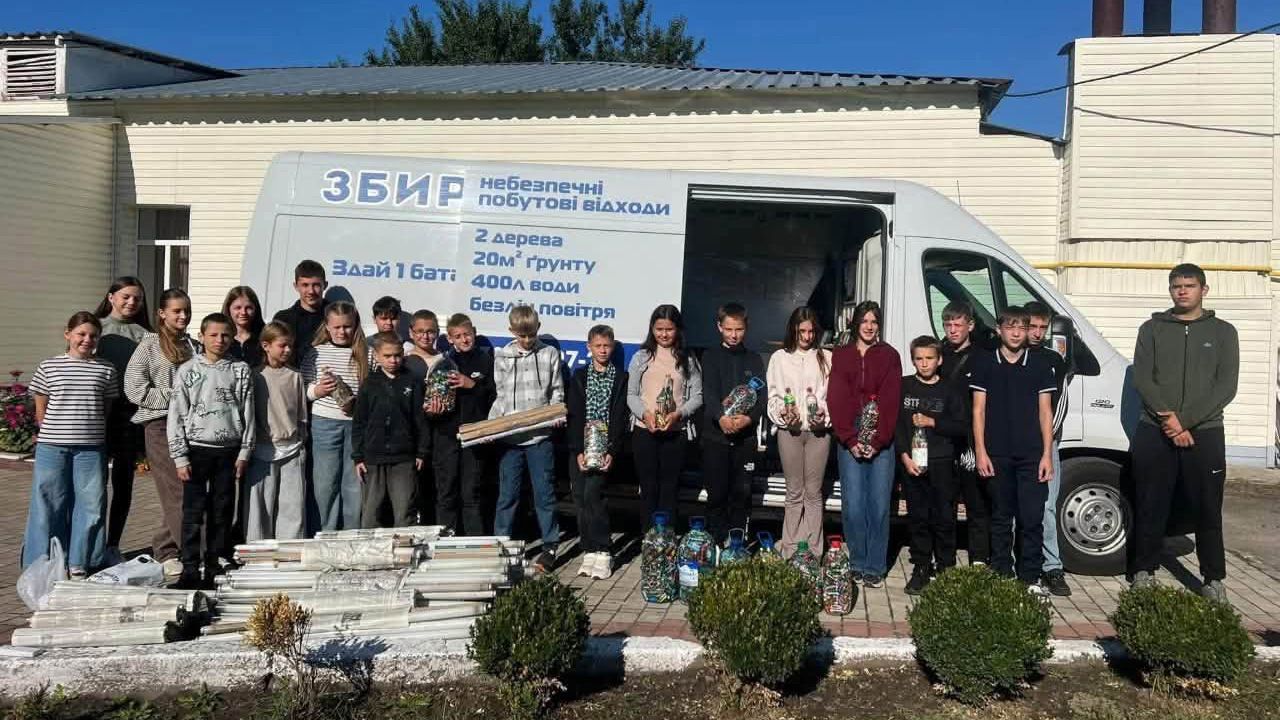 436 кілограмів батарейок та майже 1000 ламп