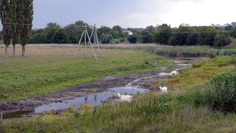 Через маловоддя на річках Полтавщини обмежили забір води для підприємств