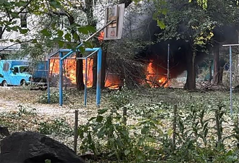 У Кременчуці ворожий БпЛА влучив у житлову багатоповерхівку: є загиблі